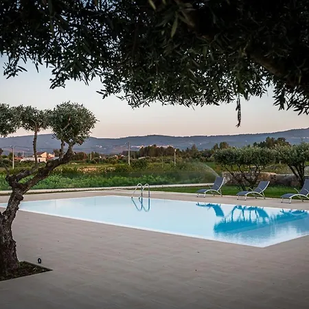 Quinta Oliveiras Hotel *