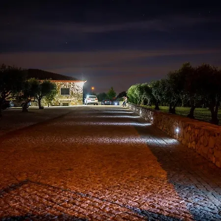 Quinta Oliveiras * Fundao