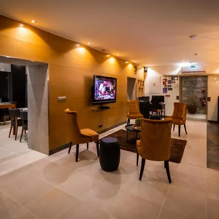 Quinta Oliveiras Hotel *