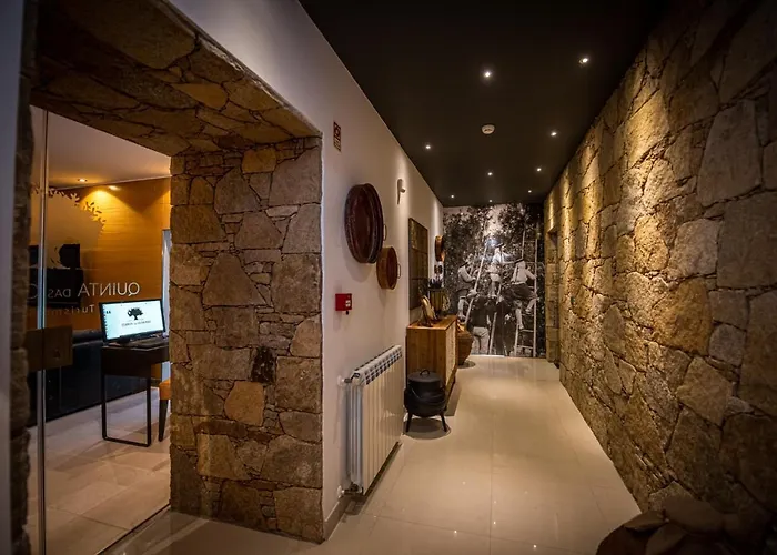 Quinta Oliveiras Hotel *