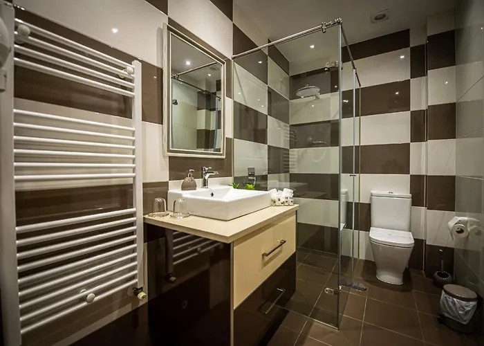 Quinta Oliveiras Hotel *