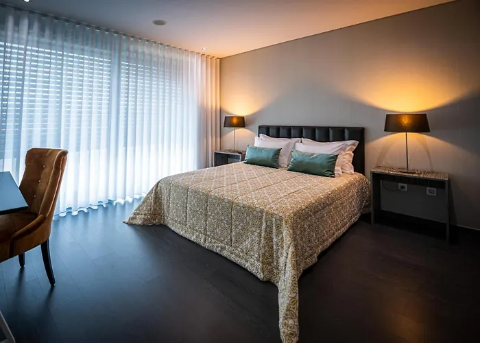 Quinta Oliveiras Hotel *