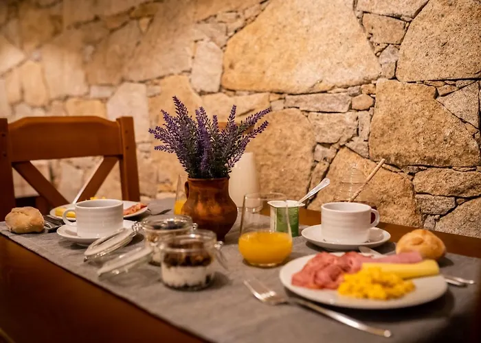 Quinta Oliveiras Hotel *